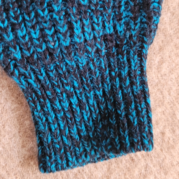 Vintage Blue Crewneck Sweater - Picture 8 of 10